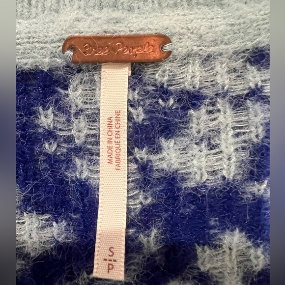 Free People Through The MotionsPullover Sweater Vest Sz Small yellow blue NWOT - Picture 6 of 8